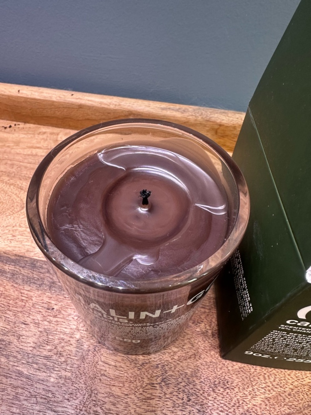 Malin + Goetz Cannabis Candle 9 oz. 255g Like-New - Picture 3 of 6